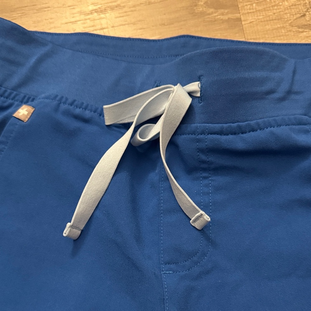 Figs Blue Scrub Set - Picture 4 of 8
